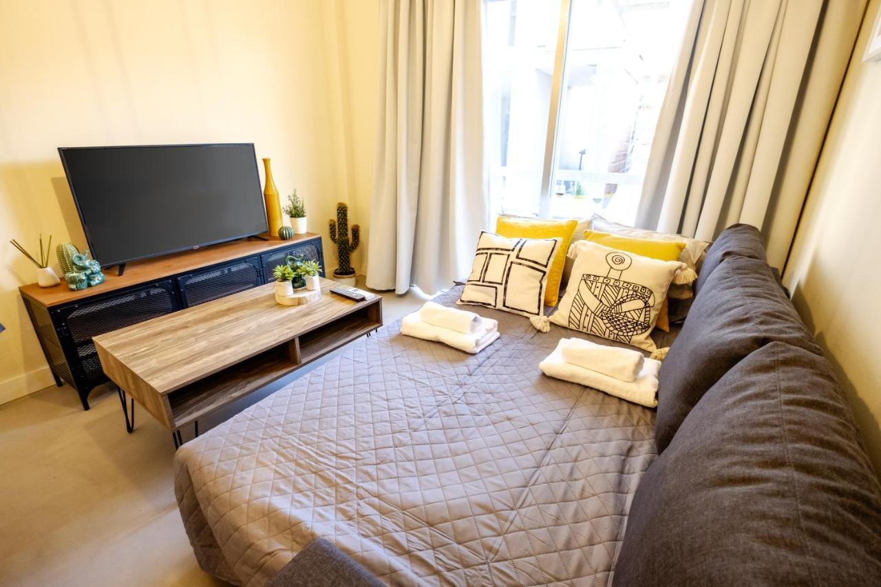 The Joy - Centre One Bedroom Flat ラルナカ エクステリア 写真